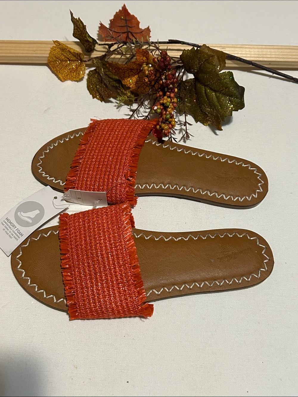 Universal Thread Orange Raffia Slide Sandals - Picture 3 of 4